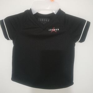 Jordan 18 months short sleeves EST. 1985